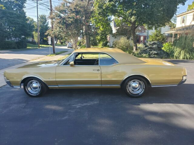 1967 Oldsmobile Cutlass Hurst Olds Gold Edition - photo 7