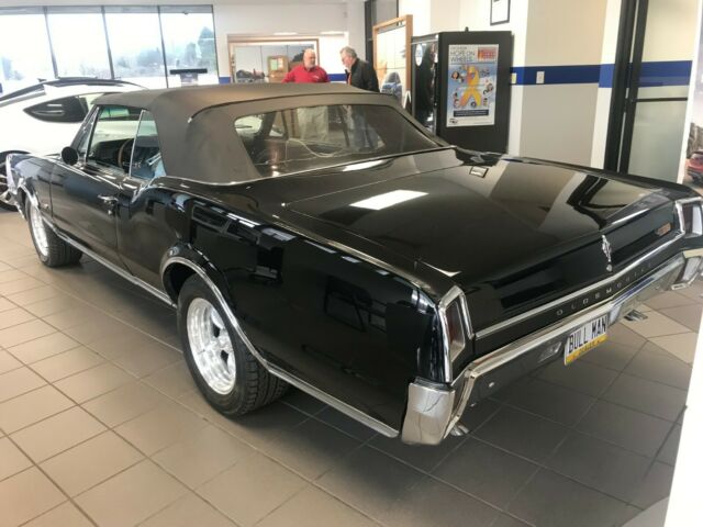 1967 Oldsmobile Cutlass Supreme 442 - photo 2