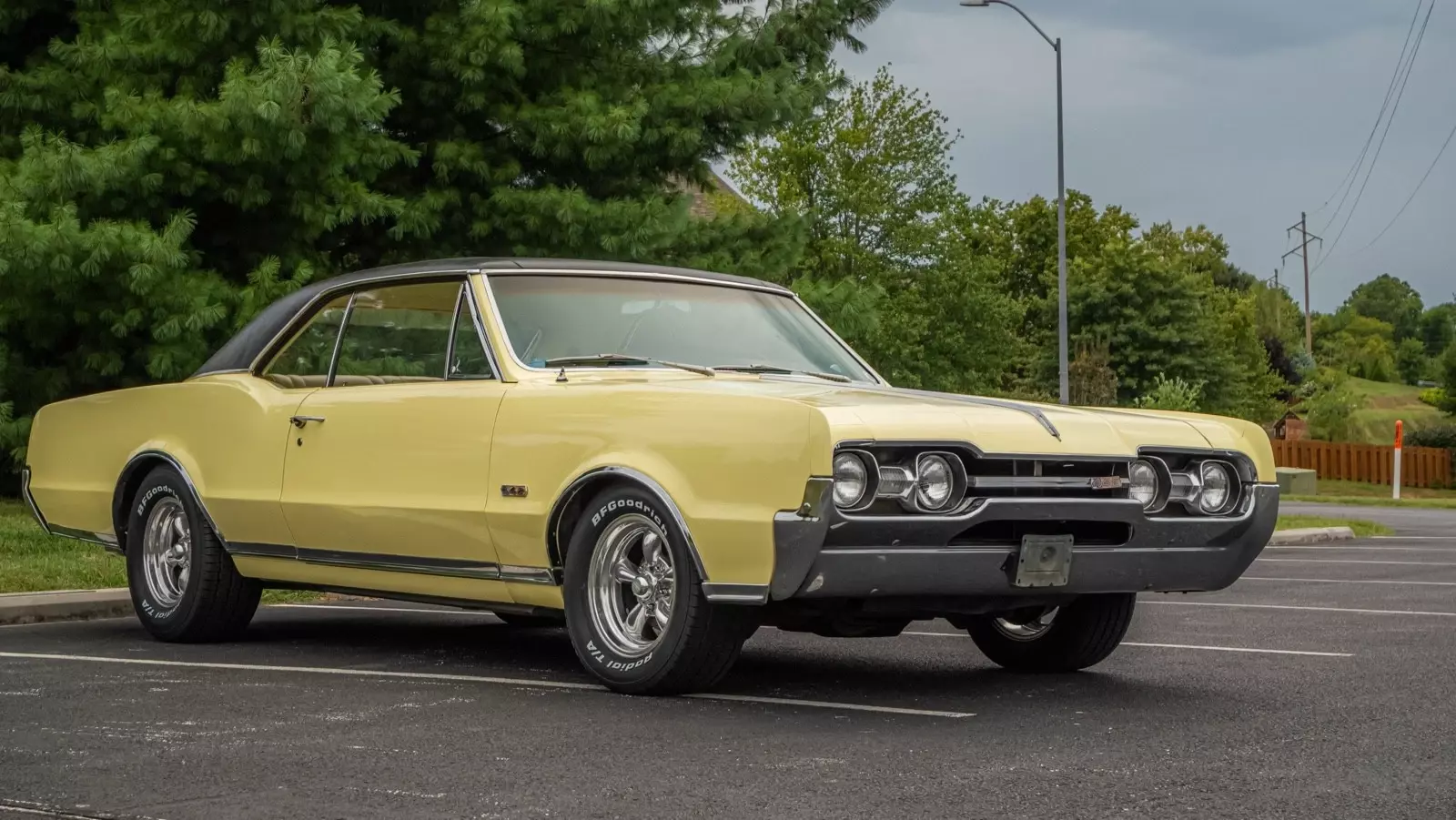 1967 Oldsmobile Cutlass Yellow 442 1967 Oldsmobile Cutlass 442