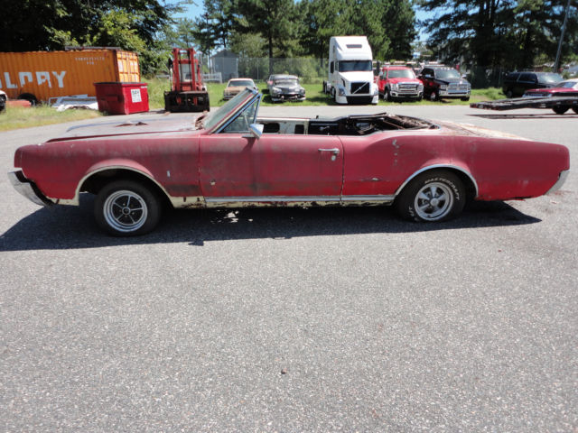 1967 Oldsmobile Cuttlass Convertible 1967 Oldsmobile Cutlass