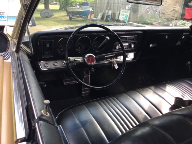 1967 Oldsmobile Eighty-Eight Holiday Sedan - photo 7