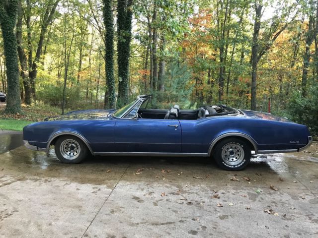1967 Oldsmobile Delta 88 convertible olds 1967 Oldsmobile Eighty-Eight Delta 88