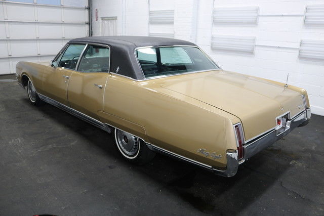 1967 Oldsmobile Ninety Eight Runs Drives Body Int Good 425V8 3spd suto - photo 6