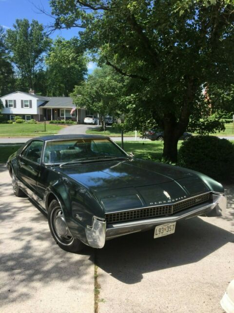1967 Oldsmobile Toronado - photo 2