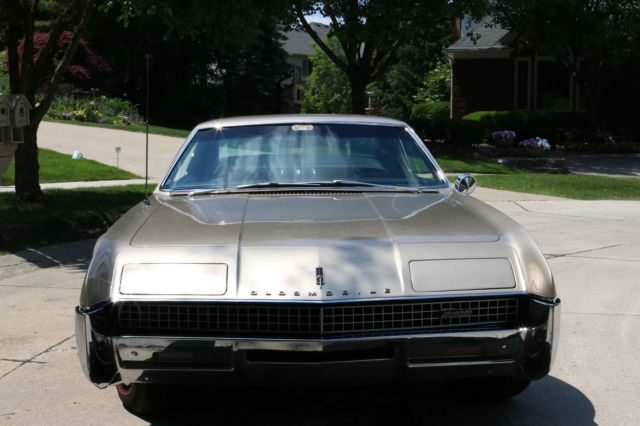1967 Oldsmobile Toronado Deluxe 7.0L 1967 Oldsmobile Toronado
