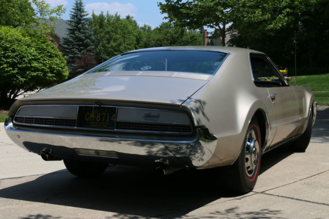 1967 Oldsmobile Toronado - photo 4