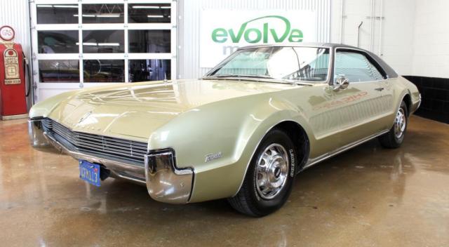1967 Oldsmobile Toronado Deluxe - photo 6