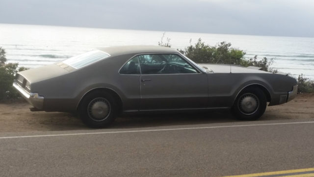 1967 Oldsmobile Toronado - photo 3