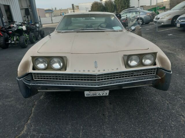 1967 Oldsmobile Toronado - photo 2