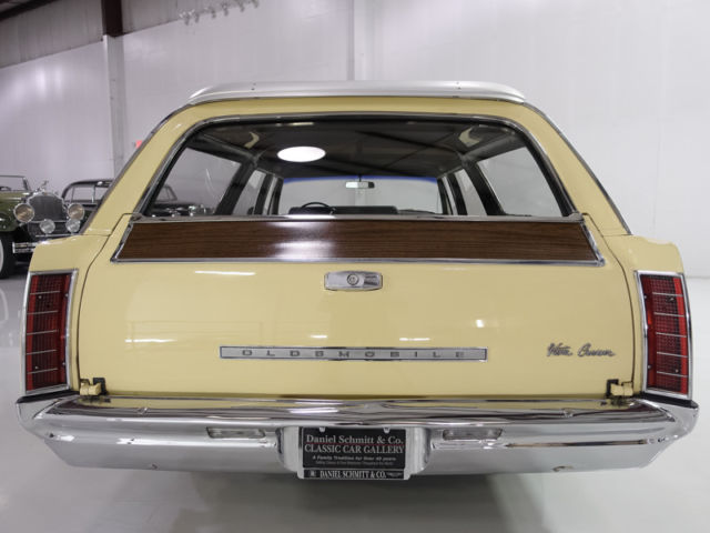 1967 Oldsmobile Vista Cruiser Custom Wagon - photo 4