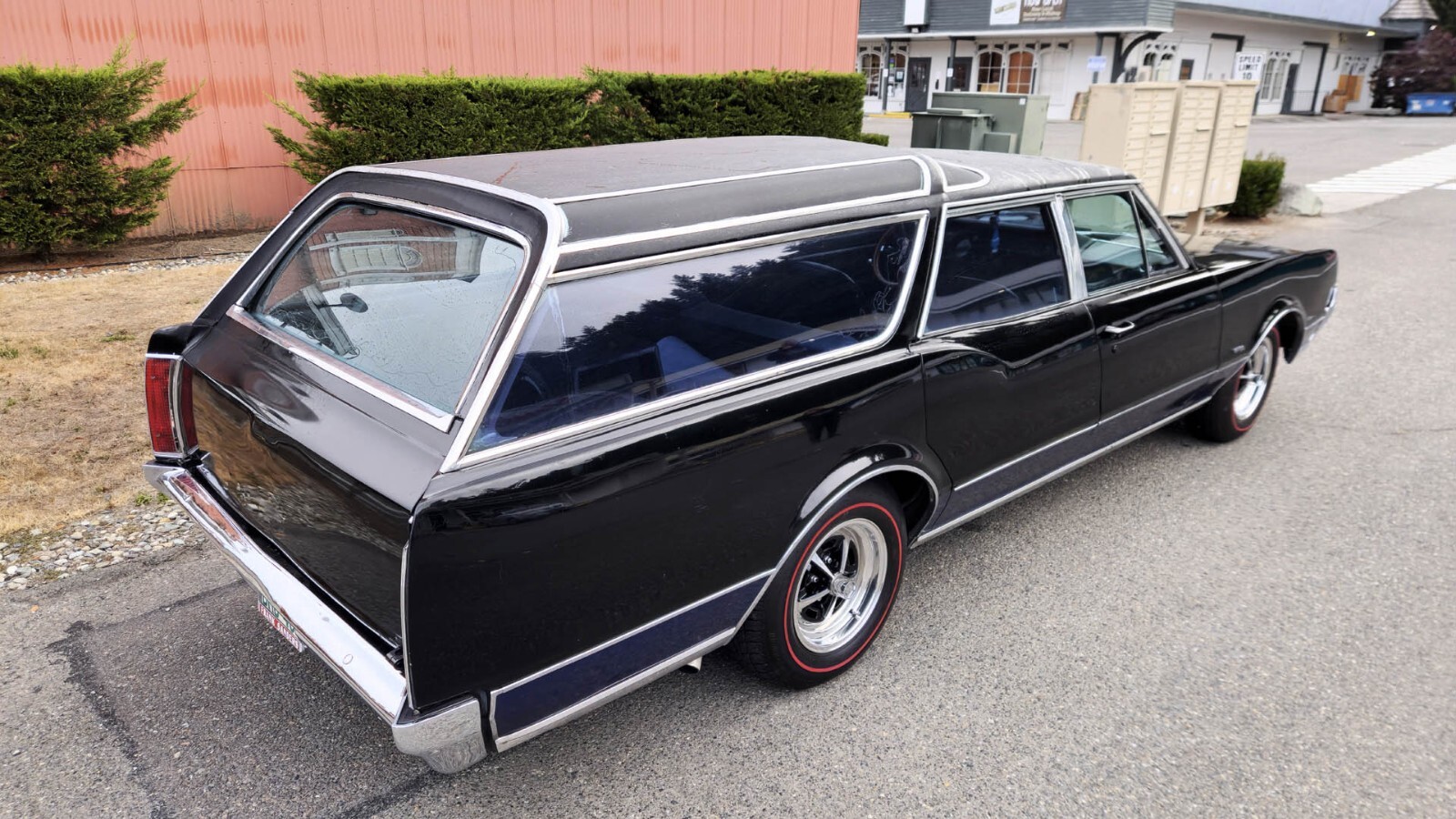 1967 Oldsmobile Vista Cruiser Wagon - photo 10