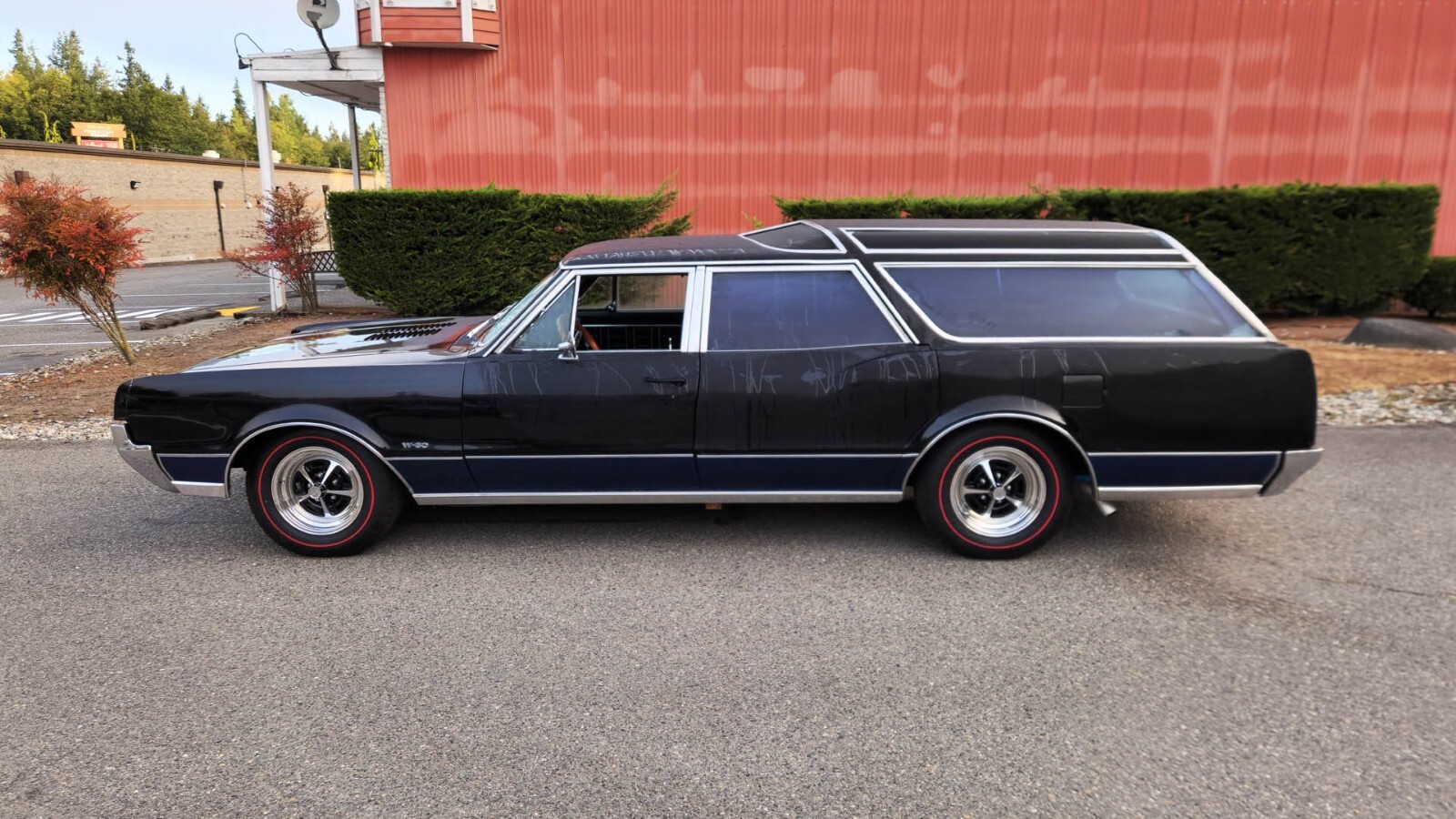 1967 Oldsmobile Vista Cruiser Wagon - photo 3