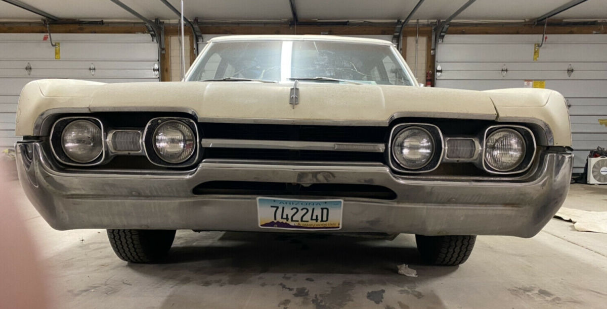 1967 Oldsmobile Custom Cruiser Vista Cruiser Wagon - photo 11