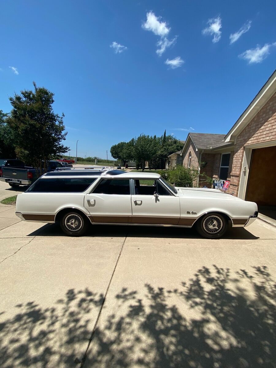 1967 Oldsmobile Vista Cruiser - photo 4