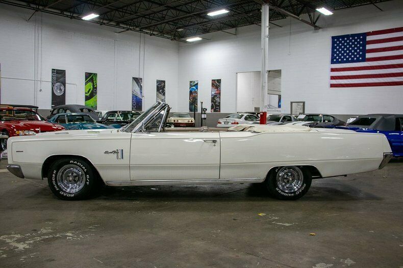 1967 Plymouth Fury - photo 2