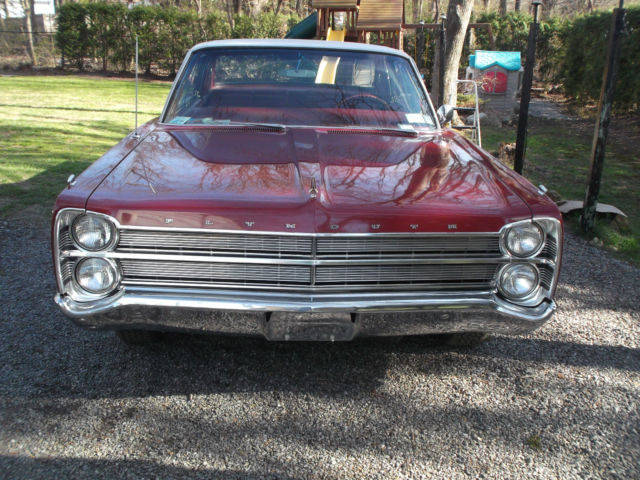 1967 Plymouth Fury - photo 2