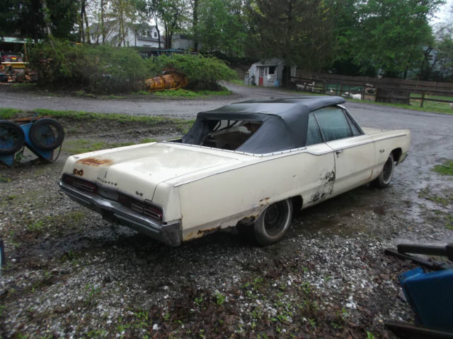 1967 Plymouth Fury III - photo 4