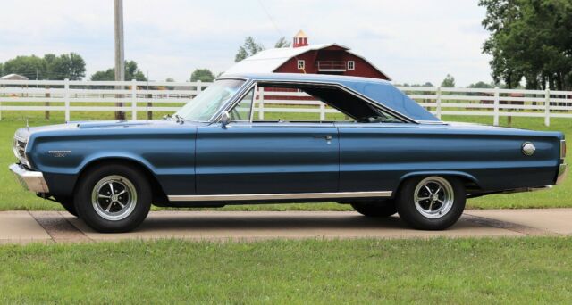 1967 Plymouth GTX 2 Door Hardtop - Performance AND Beauty 1967 Plymouth GTX