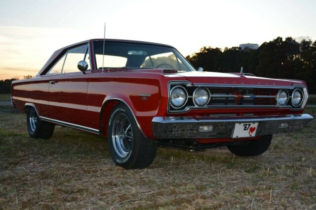 1967 Plymouth GTX - 440 SCAT PACK - 4 SPEED - - photo 4