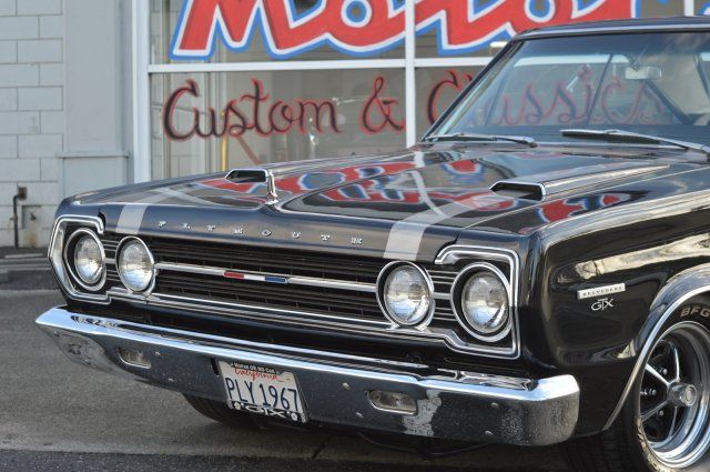 1967 Plymouth GTX Gorgeous Restoration 4 Speed 440 Pistol Grip Shift - photo 2