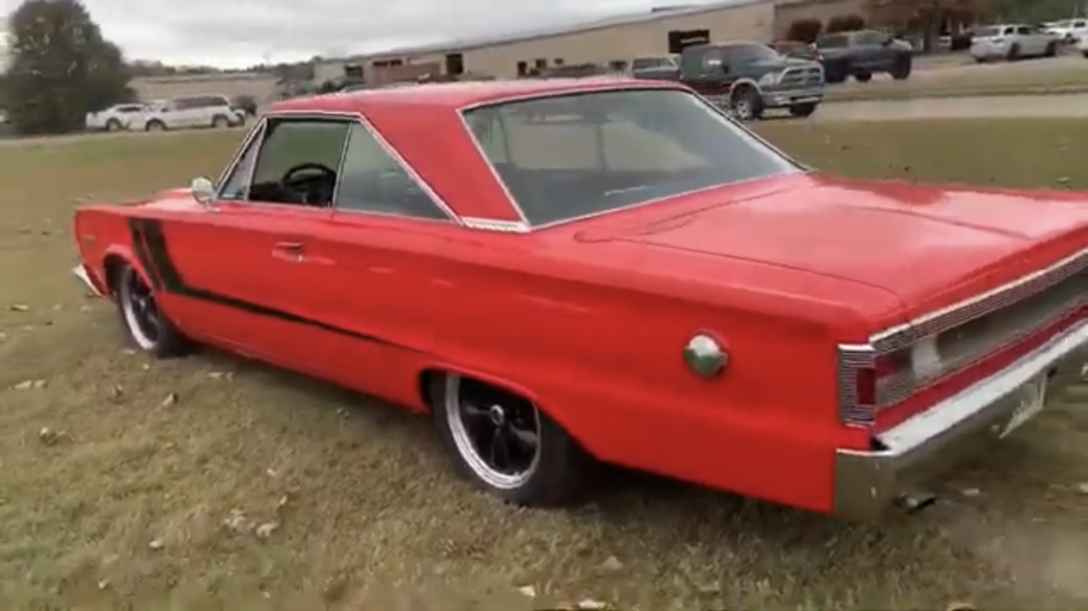 1967 Plymouth GTX CLEAN TITLE/NUMBERS MATCHING 440 4BBL - photo 3