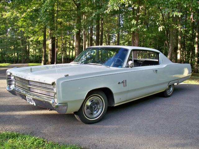 1967 Plymouth Fury - photo 2