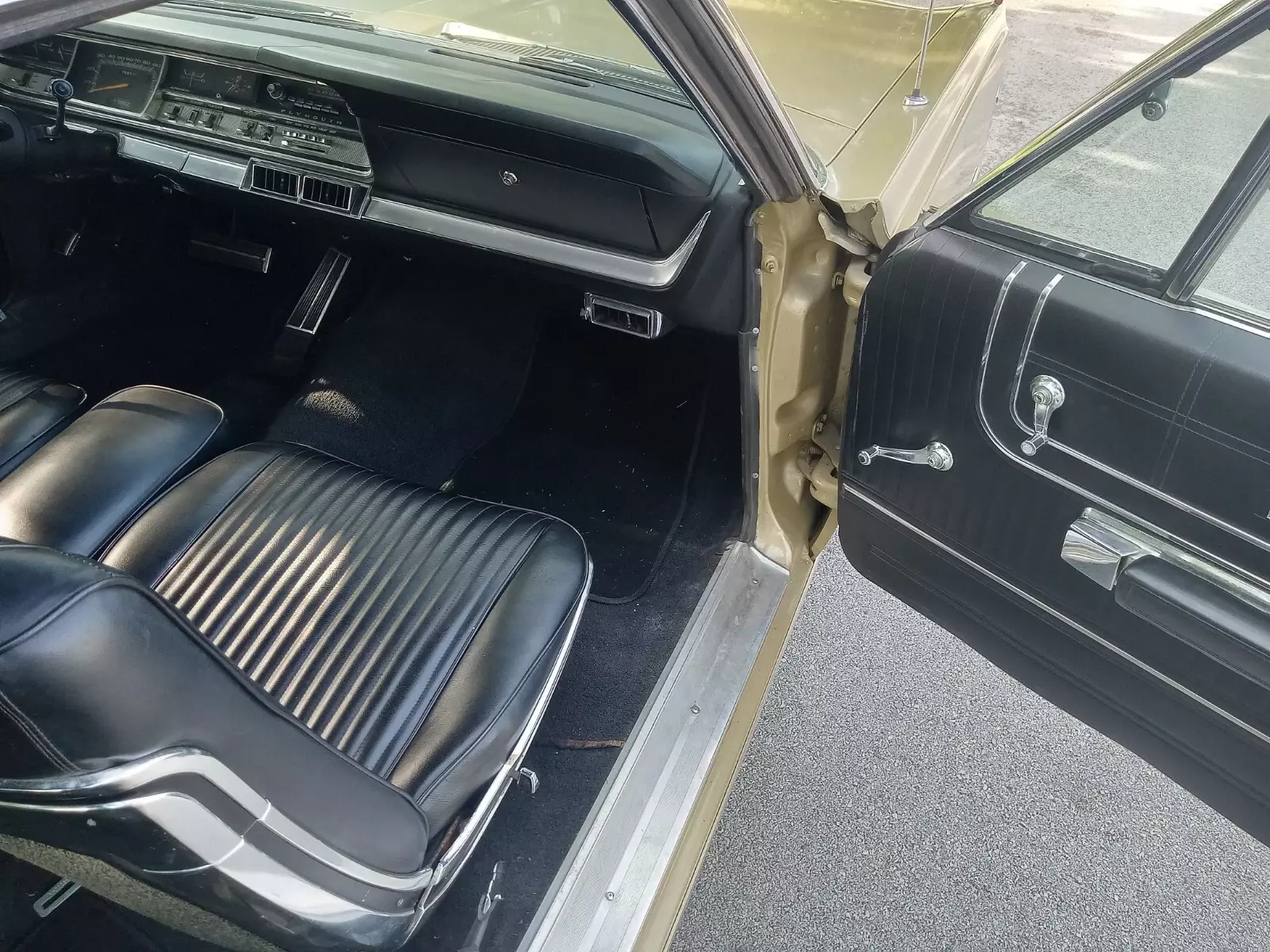 1967 Plymouth Sport Fury - photo 9