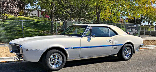 1967 Pontiac Firebird hardtop coupe 1967 Pontiac Firebird 2 door hardop