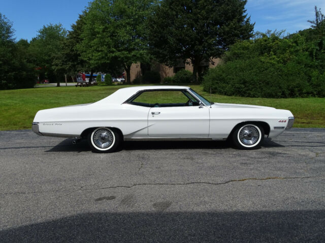 1967 Pontiac Grand Prix - photo 2