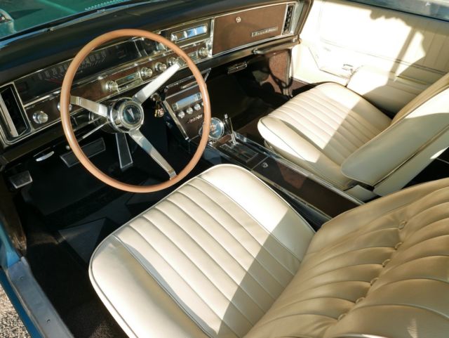 1967 Pontiac Grand Prix - photo 11