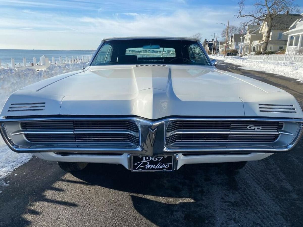 1967 Pontiac Grand Prix - photo 2