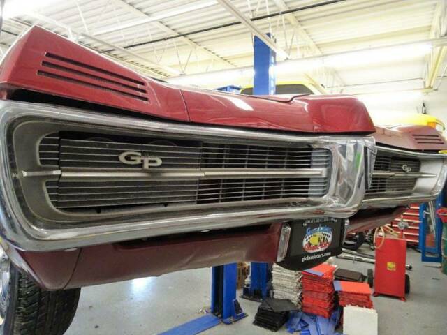 1967 Pontiac Grand Prix Convertible - photo 2