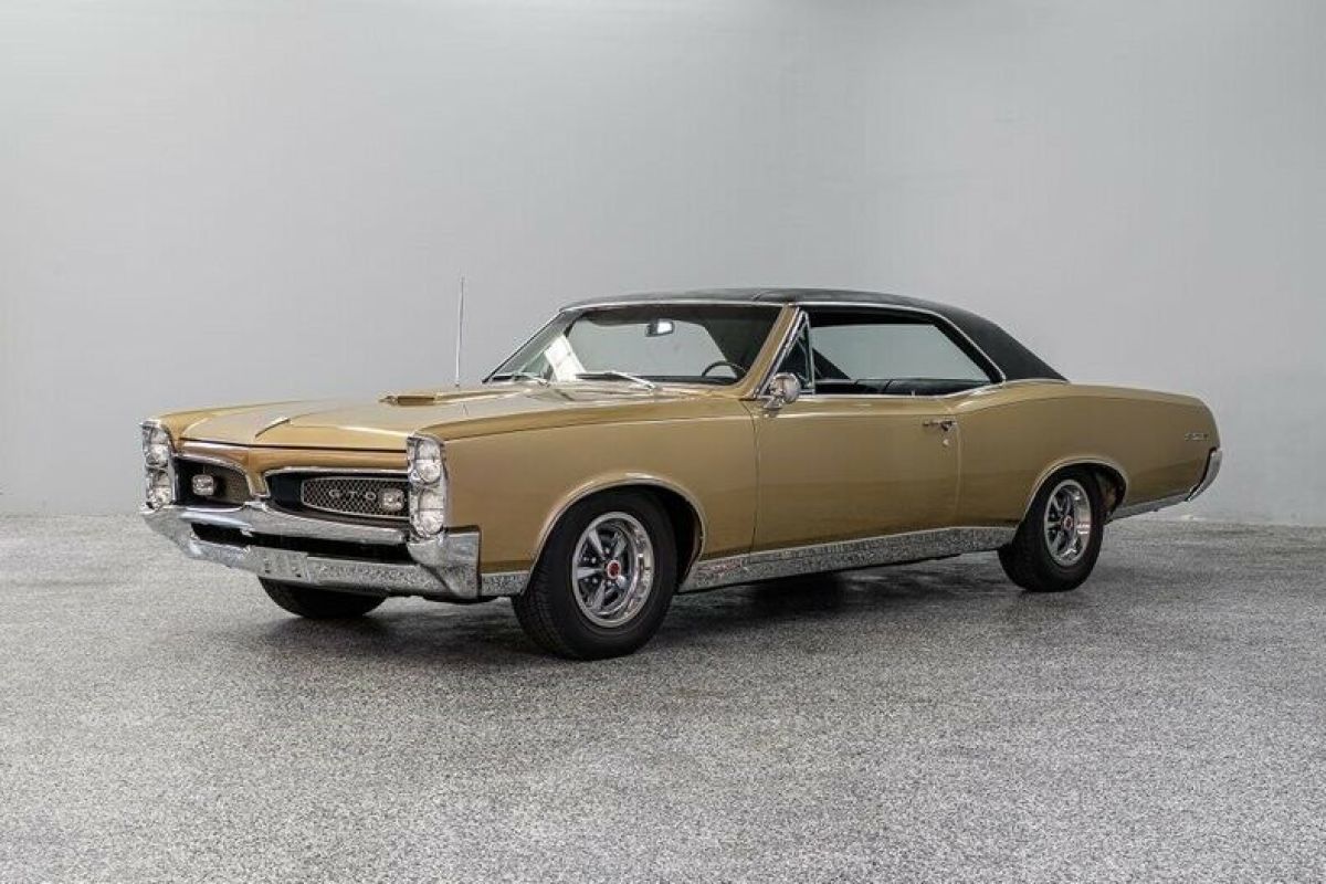 1967 Pontiac GTO 34850 Miles Signet Gold Hardtop 400ci 3-Spd Auto 1967 Pontiac GTO