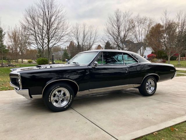 1967 Pontiac GTO * 400 / 4 Speed / TRI-POWER! TRUE GTO! BLACK BEAUTY! 1967 Pontiac GTO