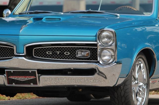 1967 Pontiac GTO Convertible 5 Speed Tremec A/C 400CI Tri Power - photo 11