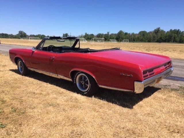 1967 Pontiac GTO rustfree number matching 4-sp convertible - photo 4