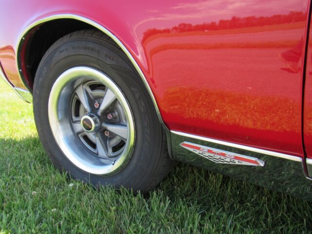 1967 Pontiac GTO rustfree number matching 4-sp convertible - photo 12