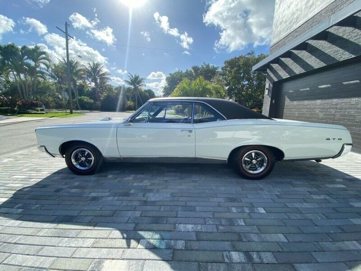 1967 Pontiac GTO Coupe - photo 3