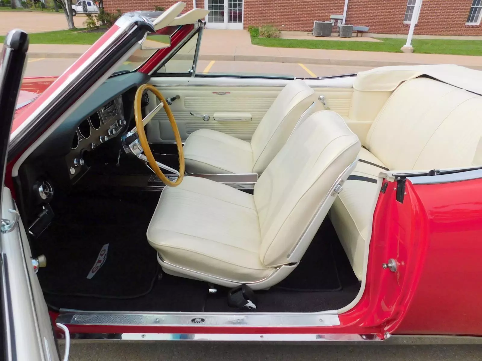 1967 pontiac 67 CONVERTIBLE - photo 3