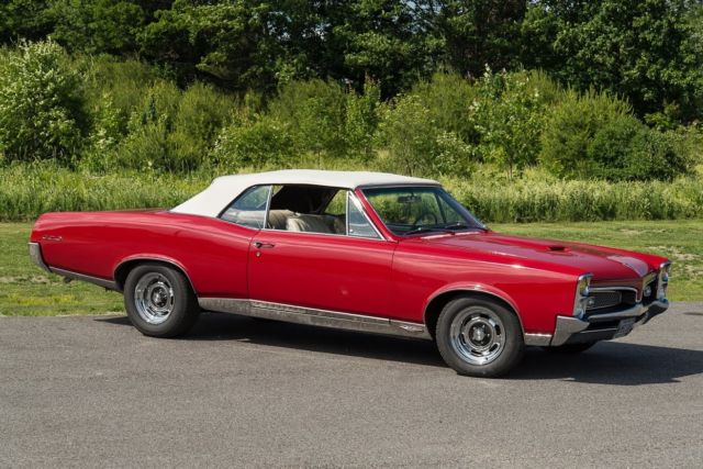 1967 Pontiac GTO Convertible - photo 2
