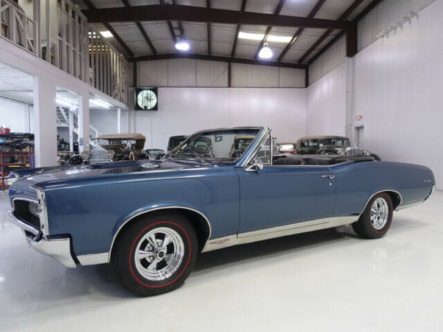 1967 Pontiac GTO Tribute | GTO badging | Hurst "His and Her" Dual Gate Shifter 1967 Pontiac GTO Convertible Tribute