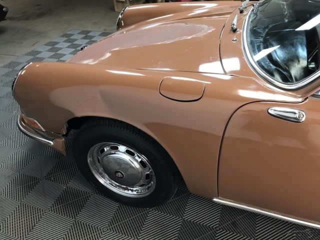 1967 Porsche 912 912 COUPE. SPECIAL ORDER LIDO GOLD PAINT / BLACK TRIM, 4-SPEED. - photo 11