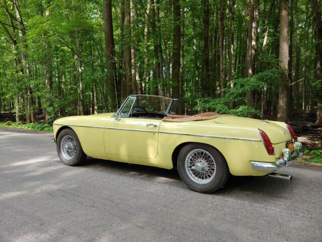 1967 MG MGB - photo 5