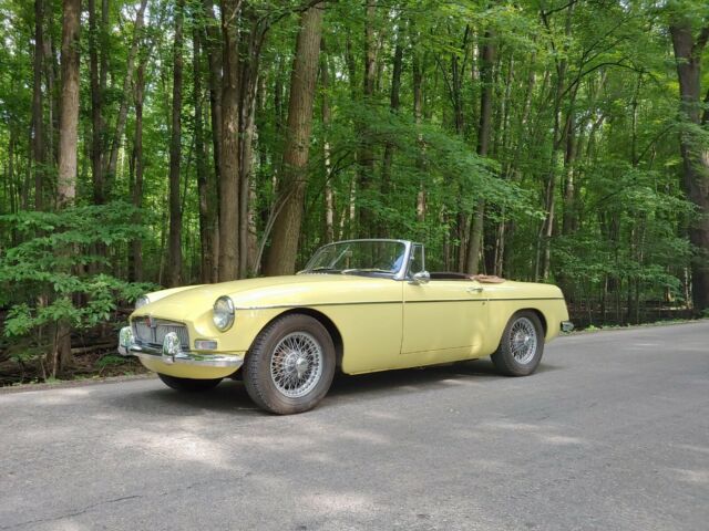 1967 MG MGB - photo 2