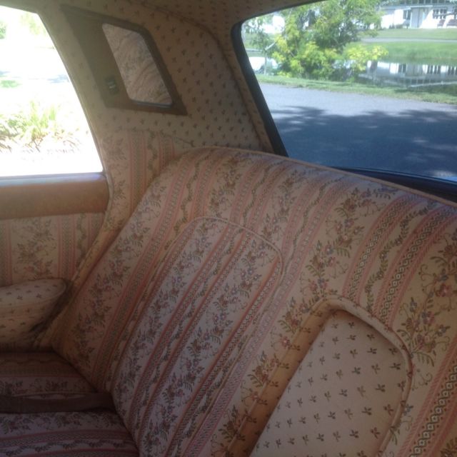 1967 Rolls-Royce Silver Shadow Sedan - photo 12