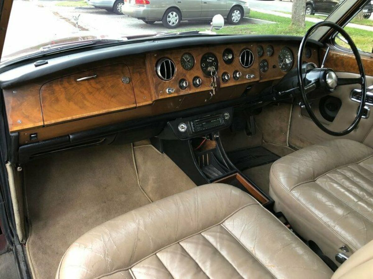 1967 Rolls-Royce Silver Shadow CLEAN TITLE - photo 13
