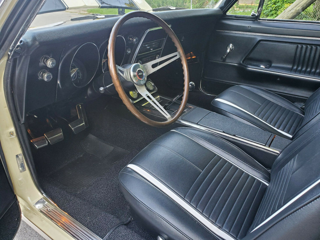 1967 Chevrolet Camaro - photo 11