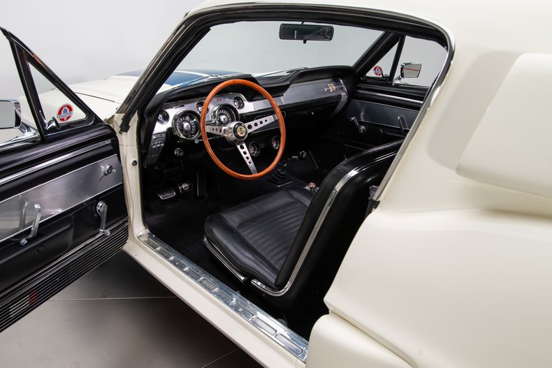 1967 Shelby GT350 Fastback - photo 5