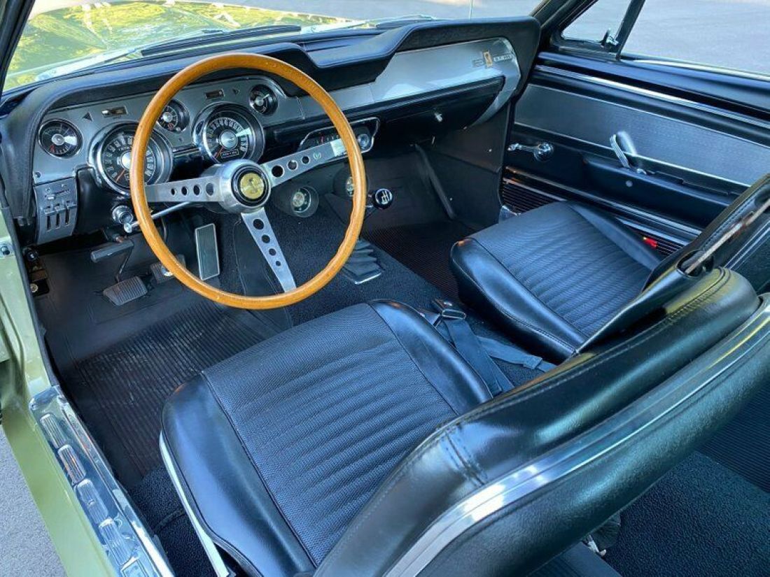 1967 Shelby GT350 - photo 2