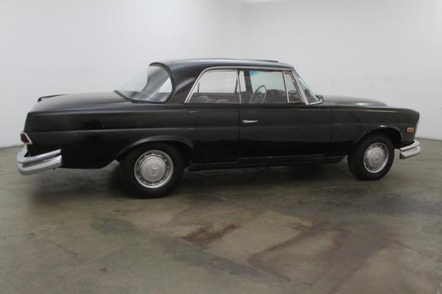 1967 Mercedes-Benz 250SE Sunroof Coupe - photo 7